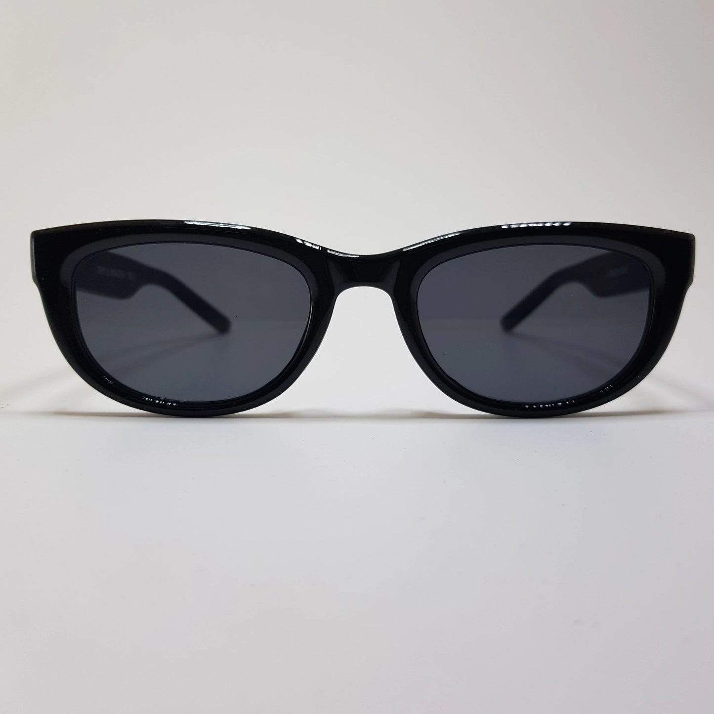 Gentle Monster-Monochrome-Sunglassses-Luxury-Unisex