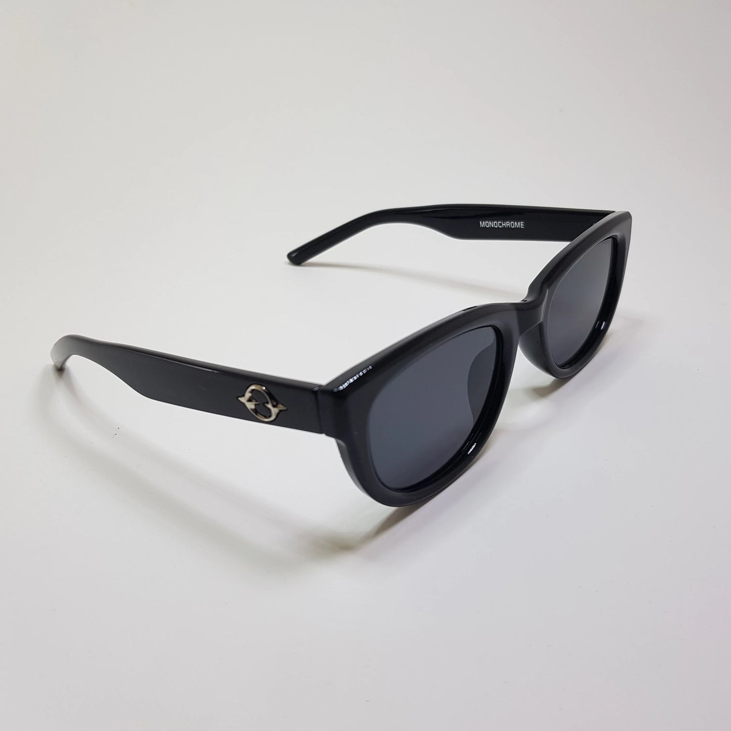 Gentle Monster-Monochrome-Sunglassses-Luxury-Unisex