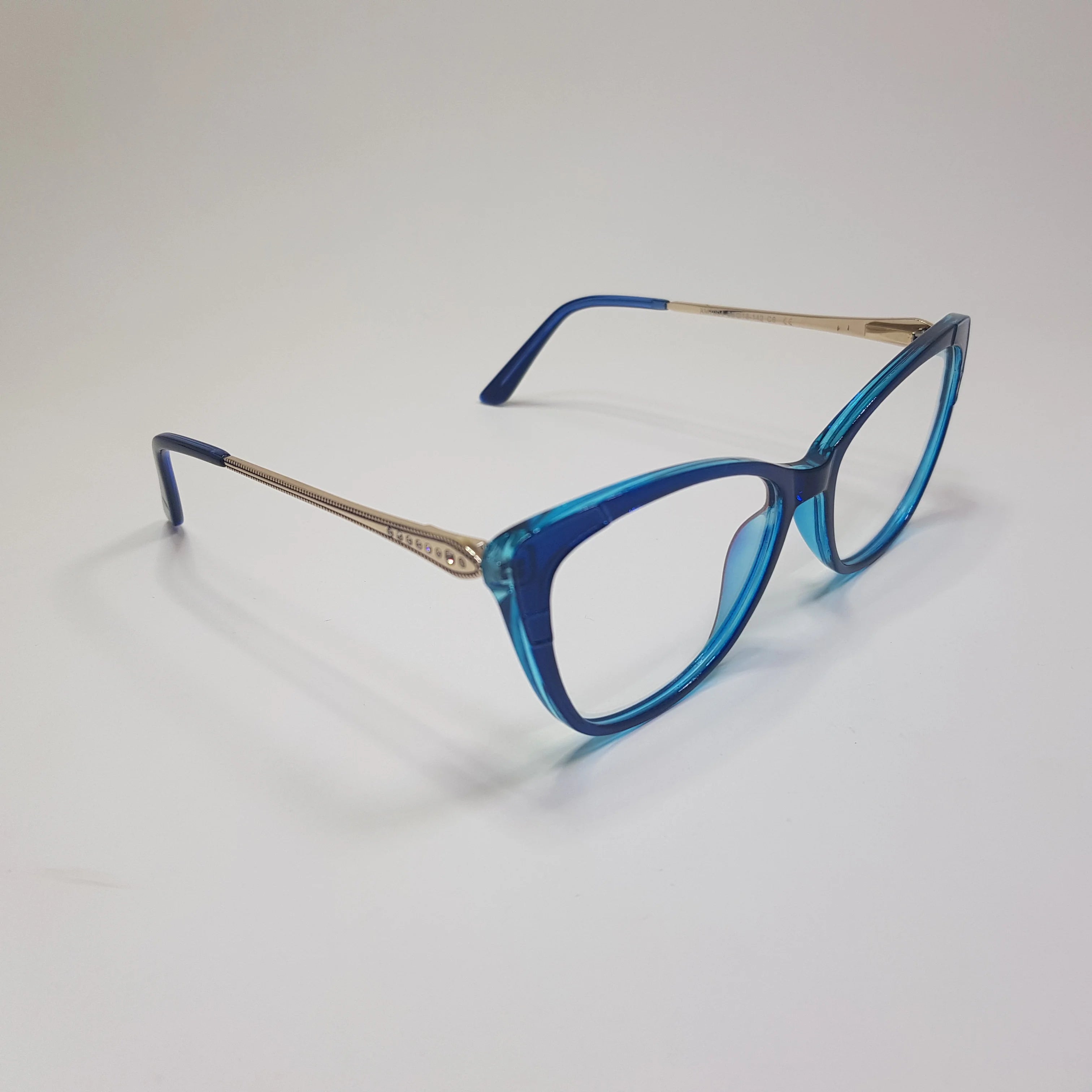Women’s Fashionable Cat Eye Eyeglasses Frame – Stylish & Lightweight Design AM7004